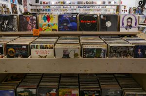 Quels vinyles avoir dans sa collection ? Les albums incontournables Collection de vinyles